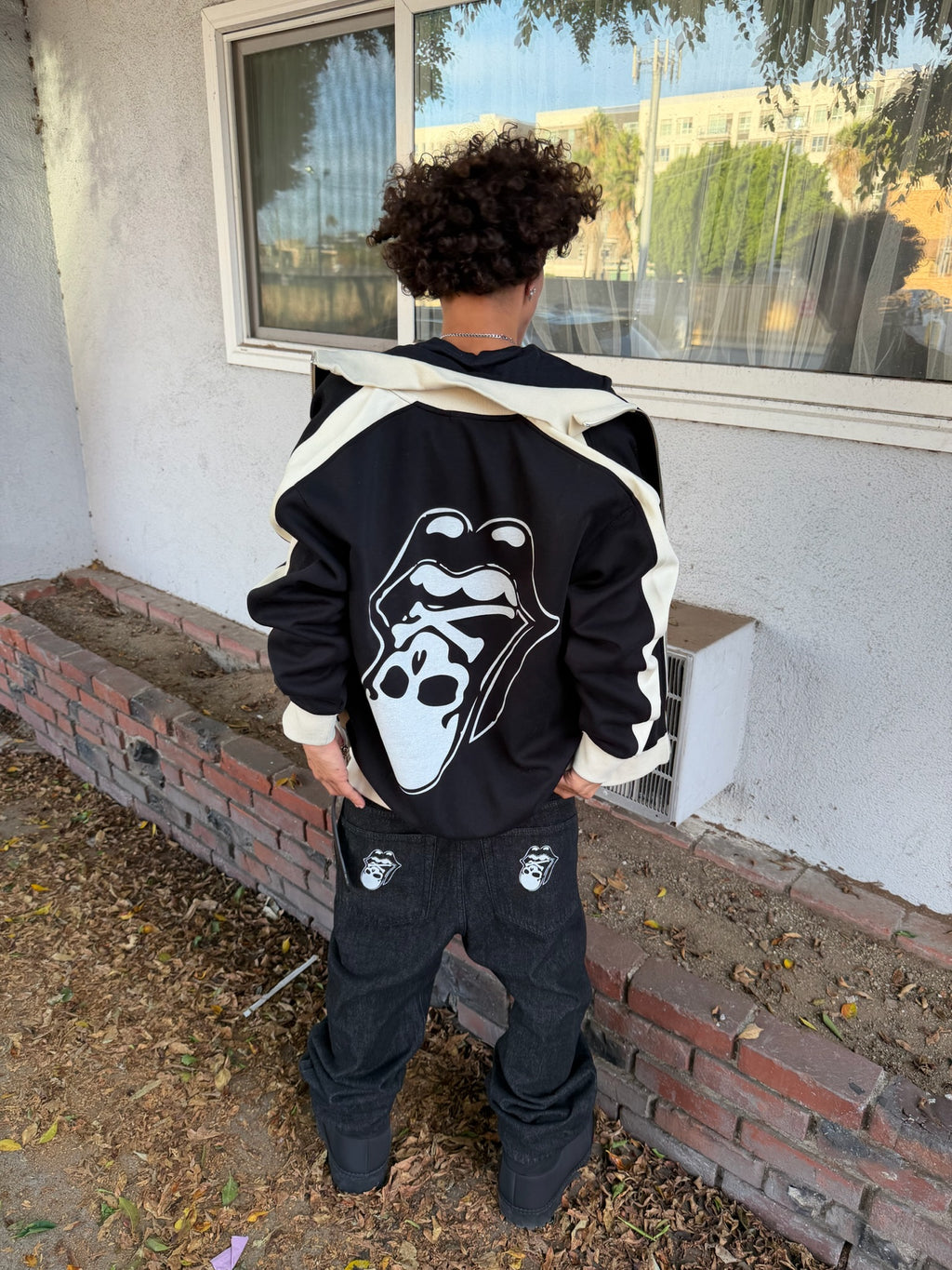 peacedbybones zip up